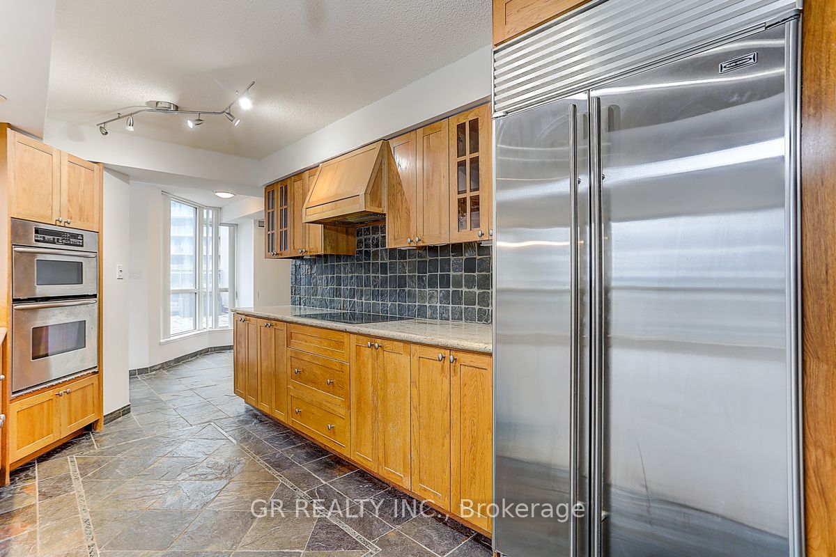 24 Wellesley St W, unit 2508 for sale - image #6