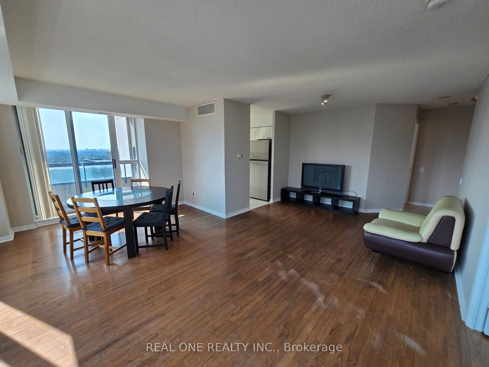 33 Empress Ave, unit 2710 for rent - image #3