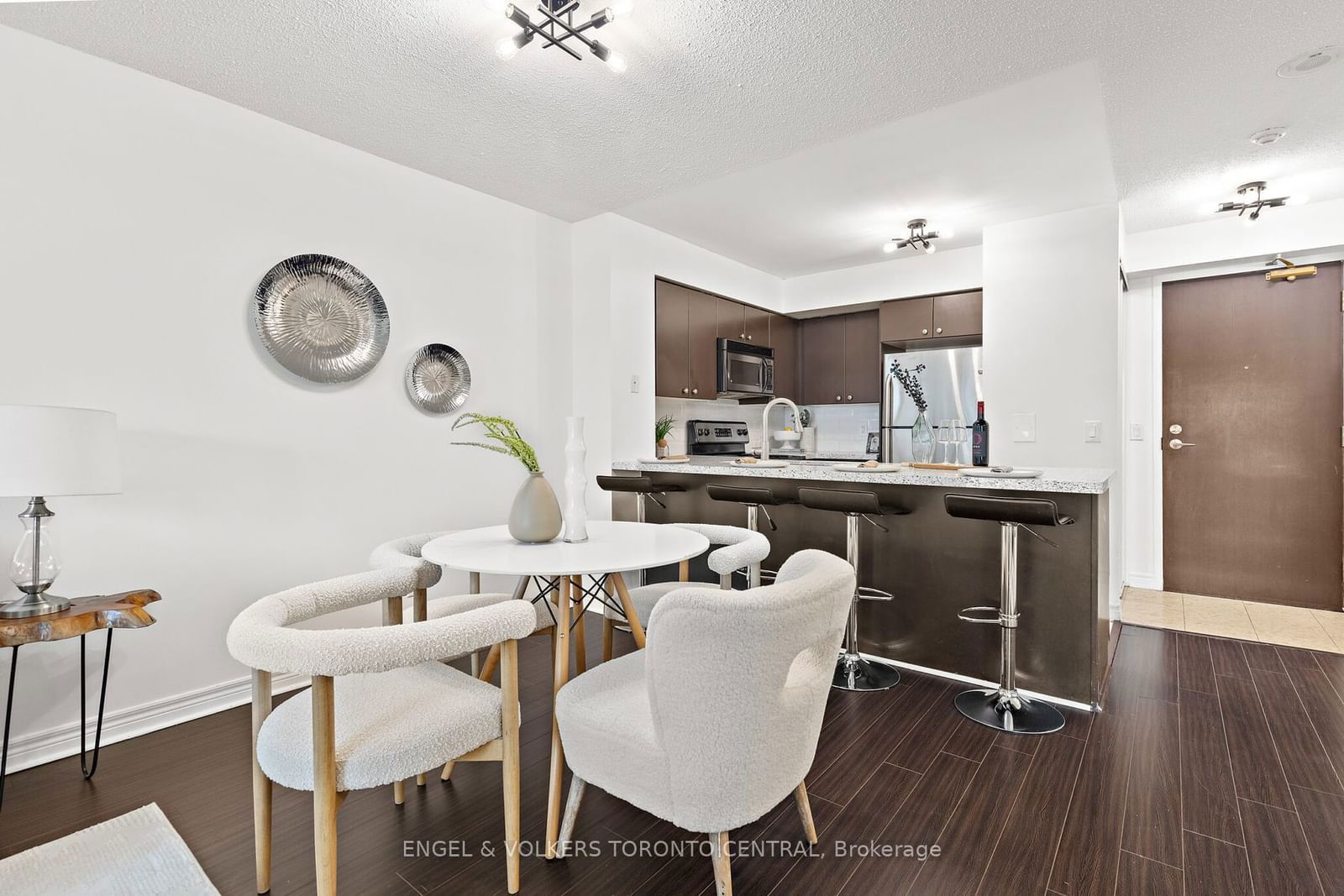 30 Grand Trunk Crt, unit 1003 for sale - image #18