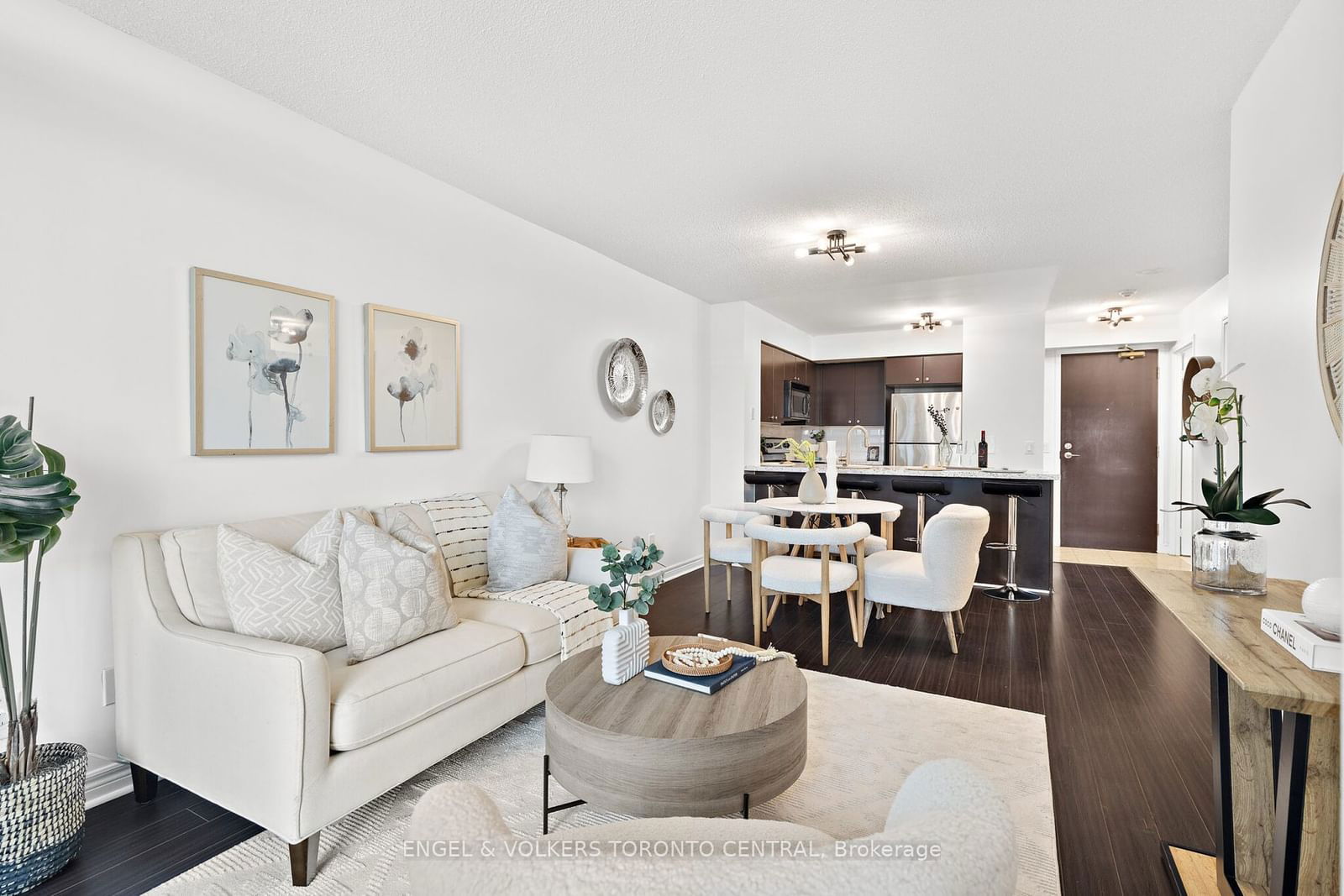 30 Grand Trunk Crt, unit 1003 for sale - image #9