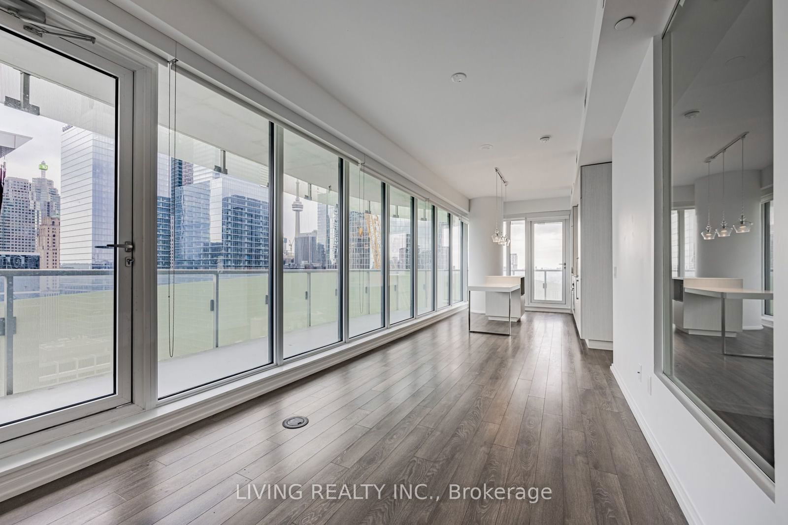 197 Yonge St, unit 2209 for sale