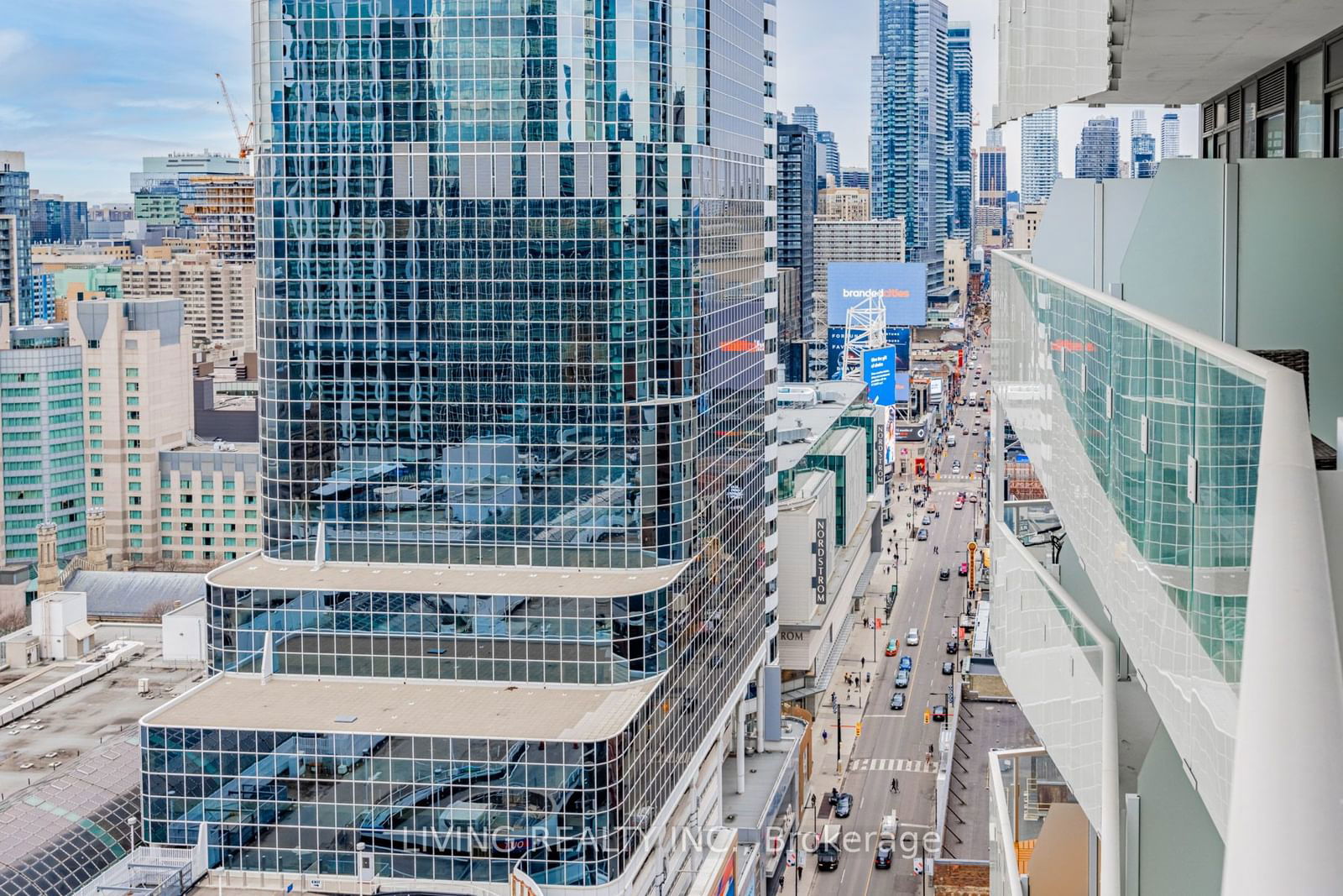 197 Yonge St, unit 2209 for sale