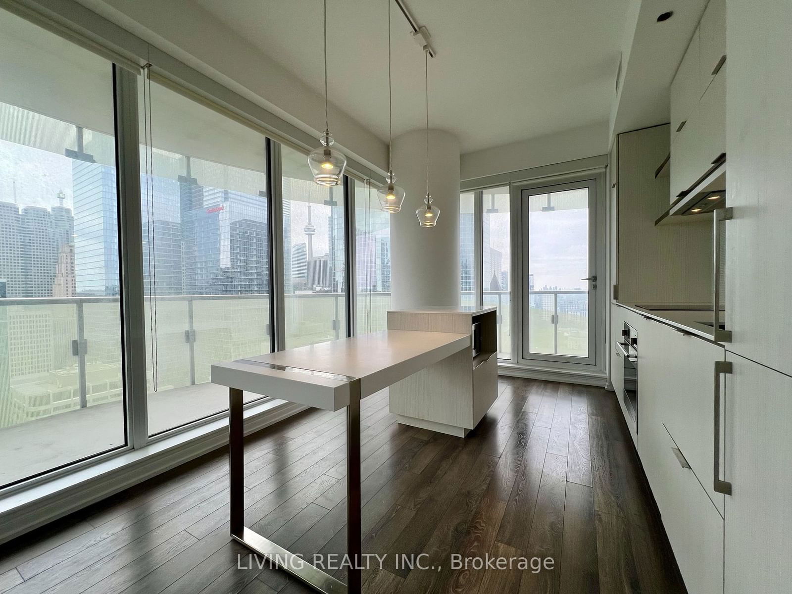 197 Yonge St, unit 2209 for sale - image #3