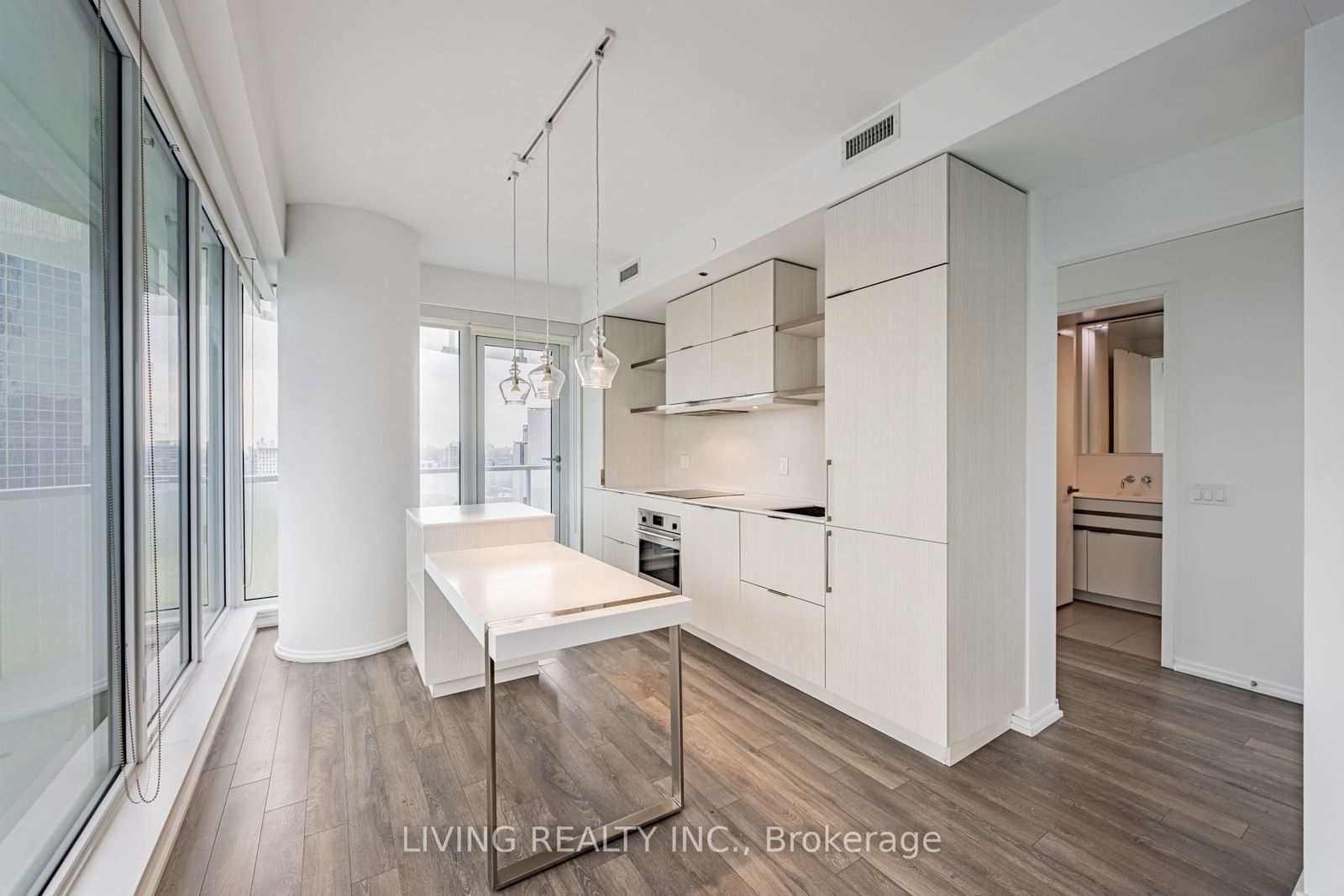 197 Yonge St, unit 2209 for sale