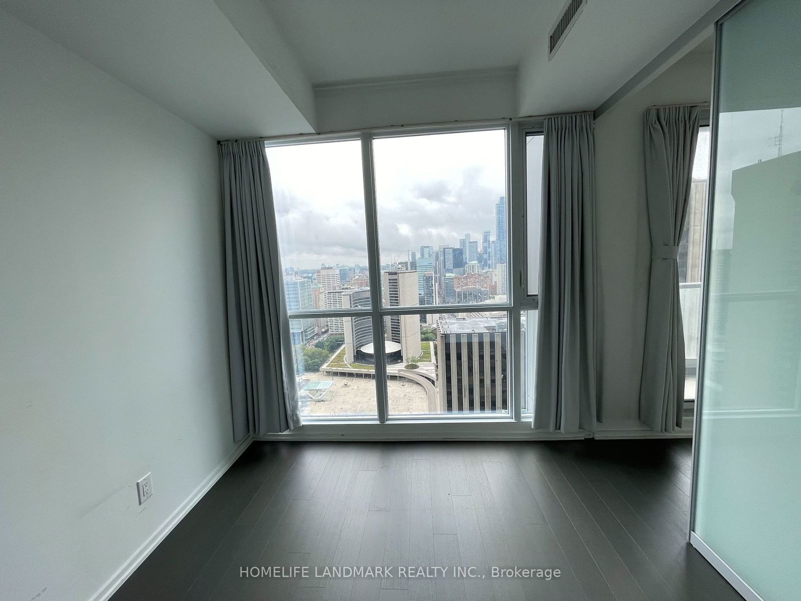 70 Temperance St, unit 3701 for rent - image #2