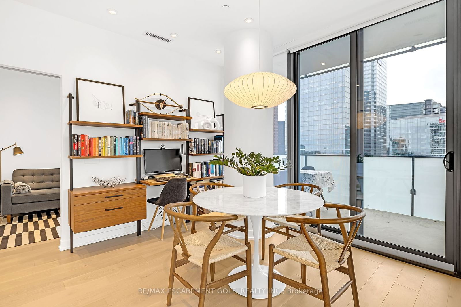 20 Lombard St, unit 3711 for sale - image #12