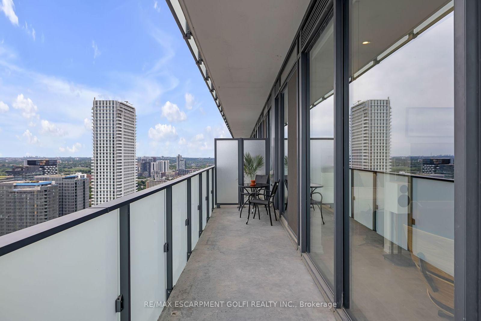 20 Lombard St, unit 3711 for sale