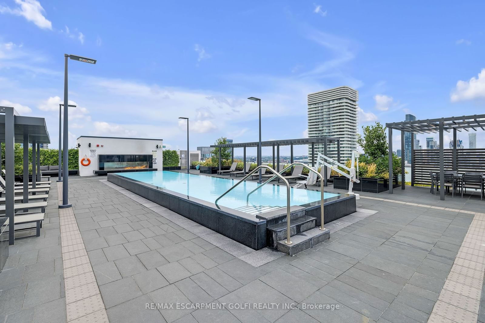 20 Lombard St, unit 3711 for sale - image #27