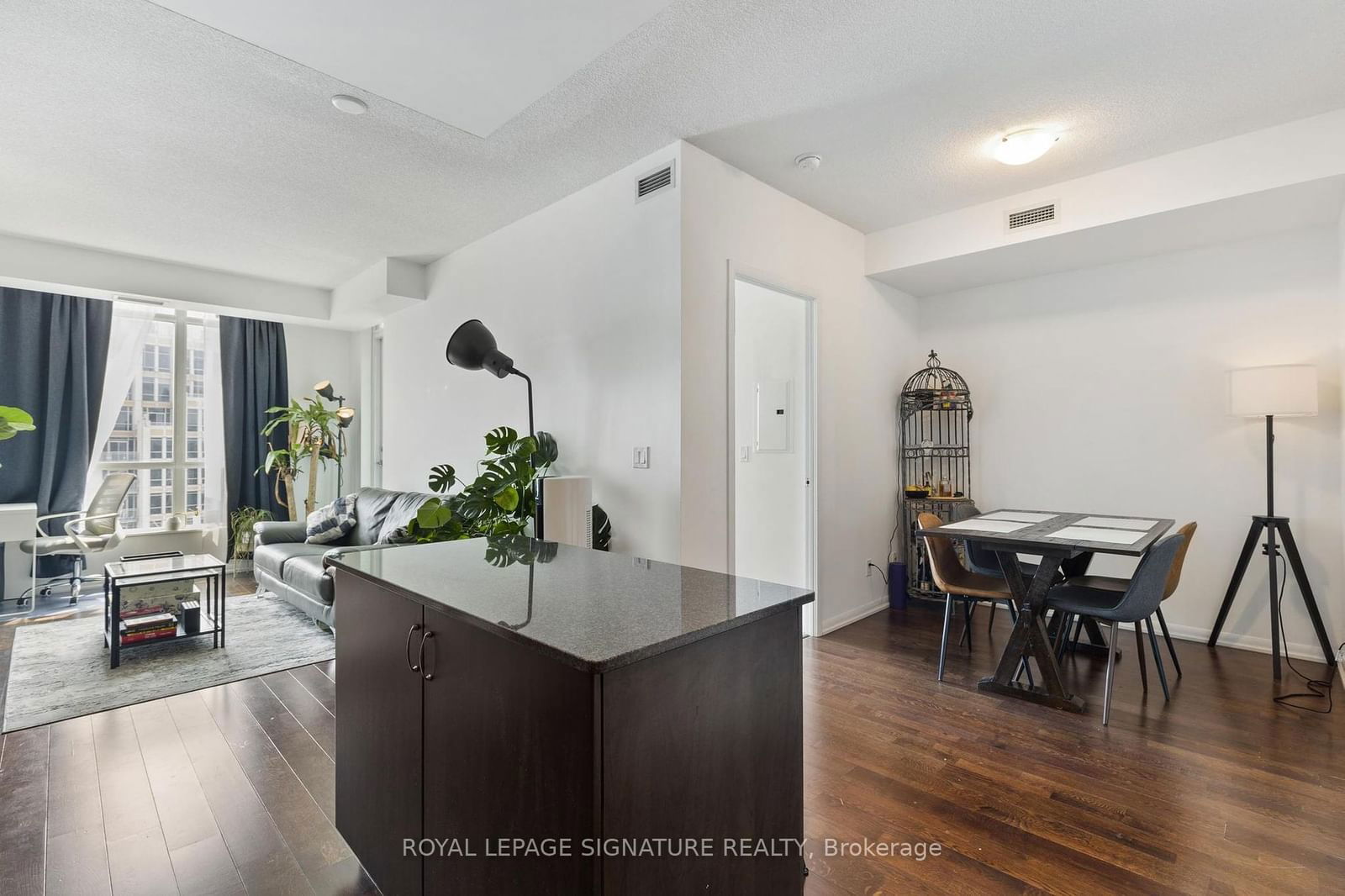 215 Fort York Blvd, unit 3412 for rent - image #8