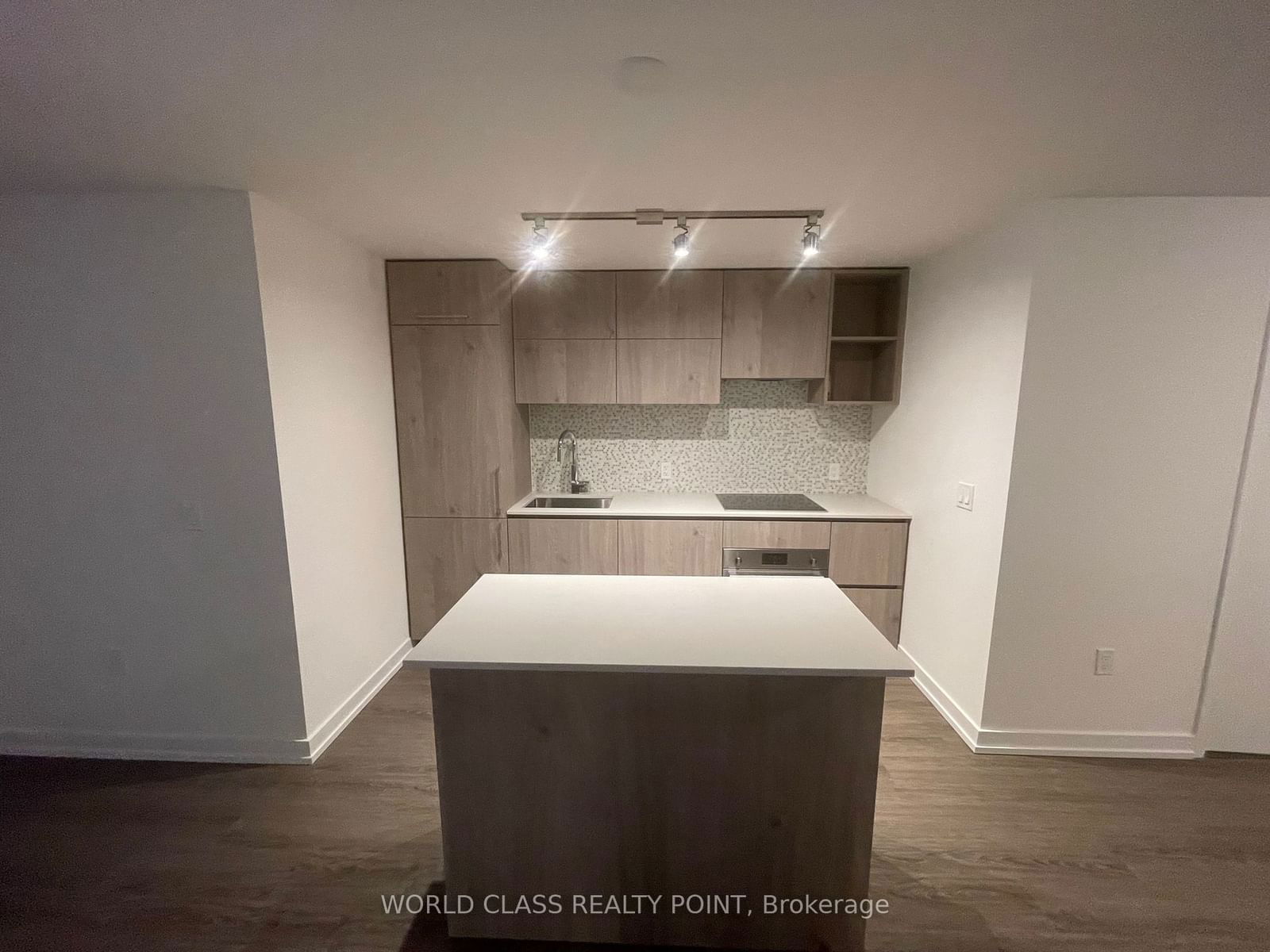 1 Yorkville Ave, unit 302 for rent