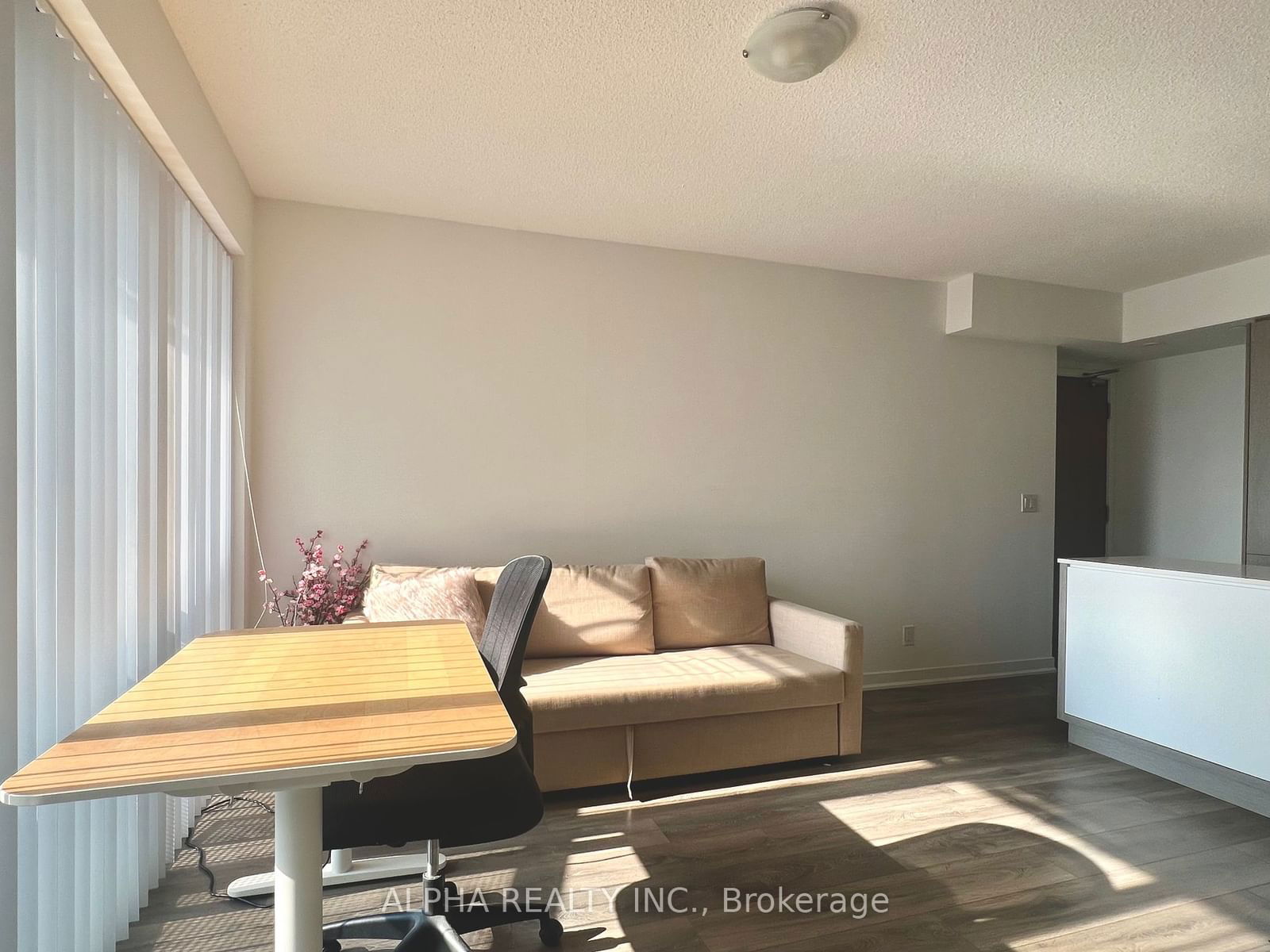 100 Harbour St, unit 3201 for rent