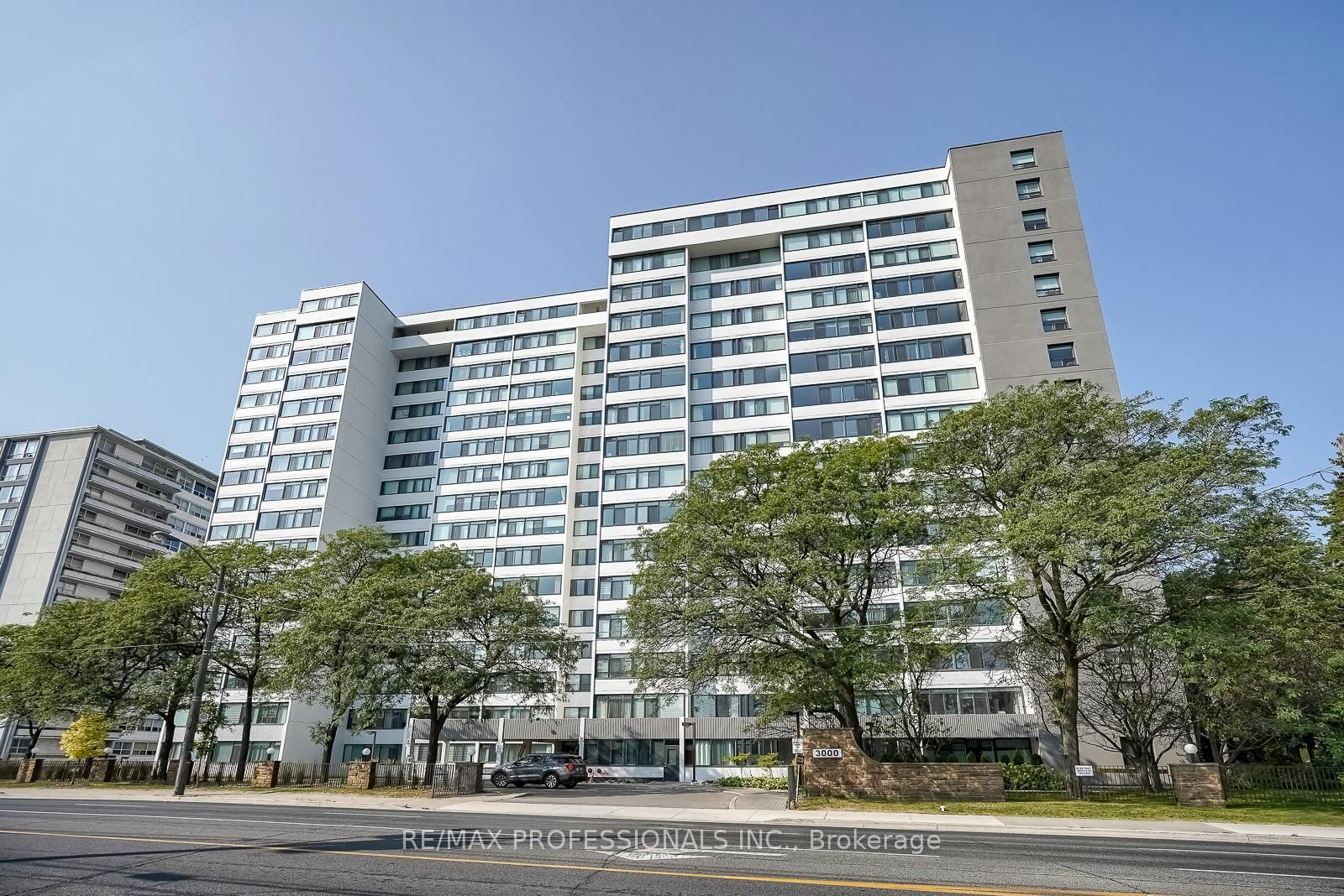 3000 Bathurst St, unit 1205 for sale - image #2