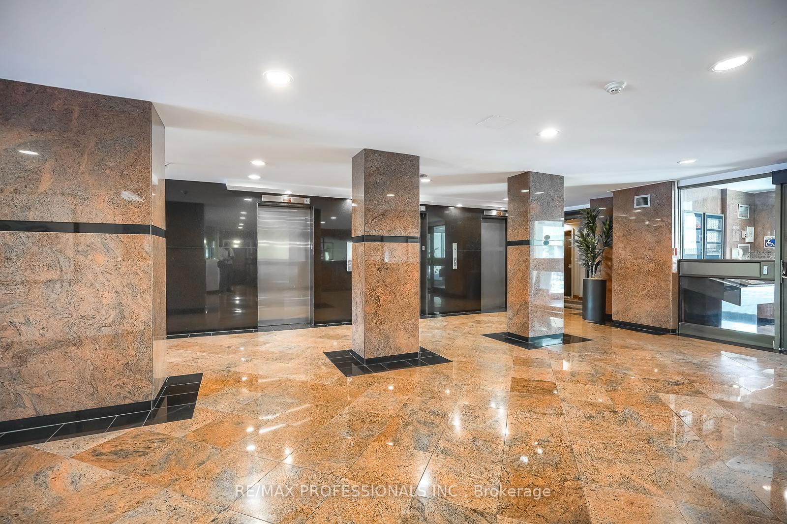 3000 Bathurst St, unit 1205 for sale - image #5