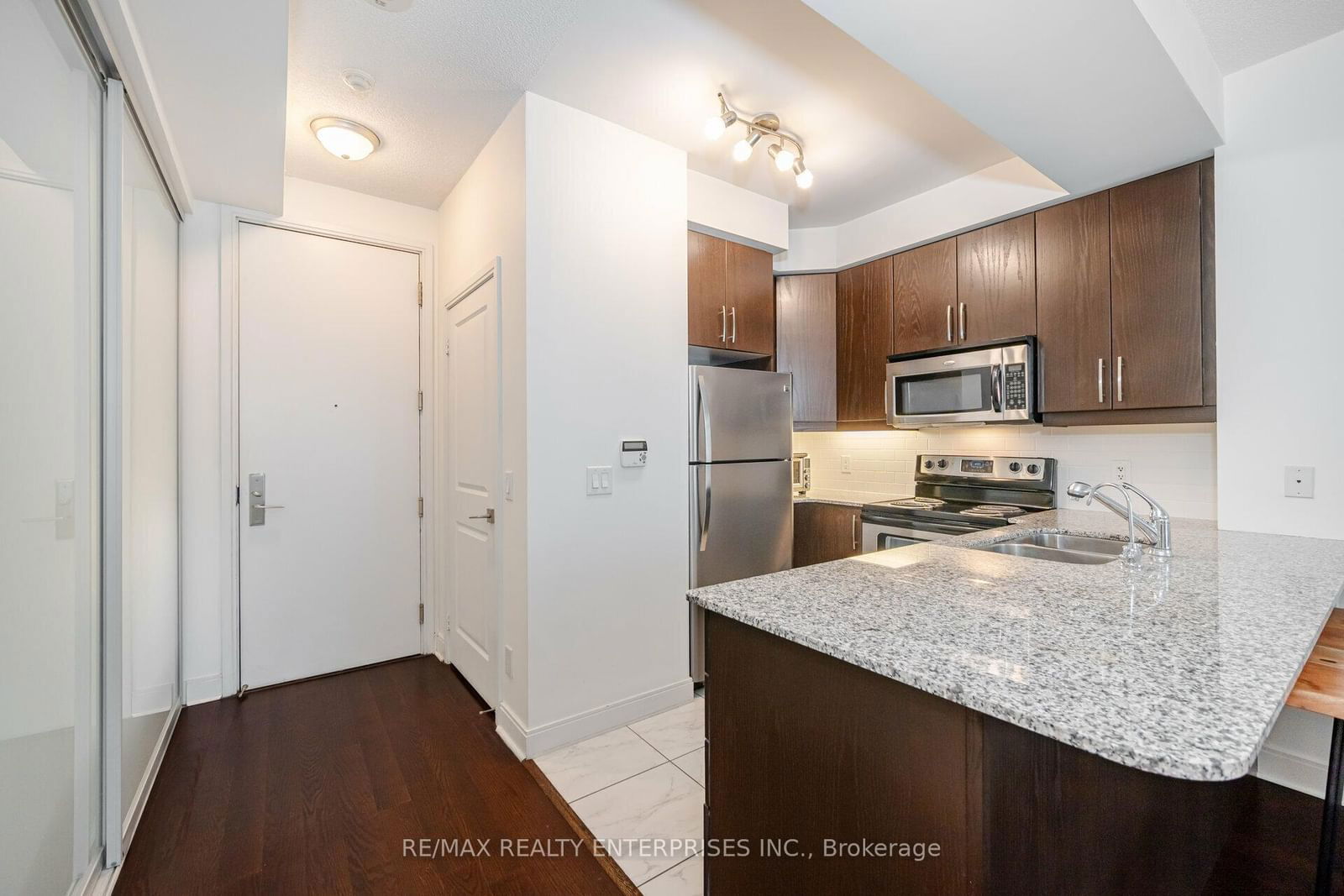 38 The Esplanade, unit 1404 for sale - image #6