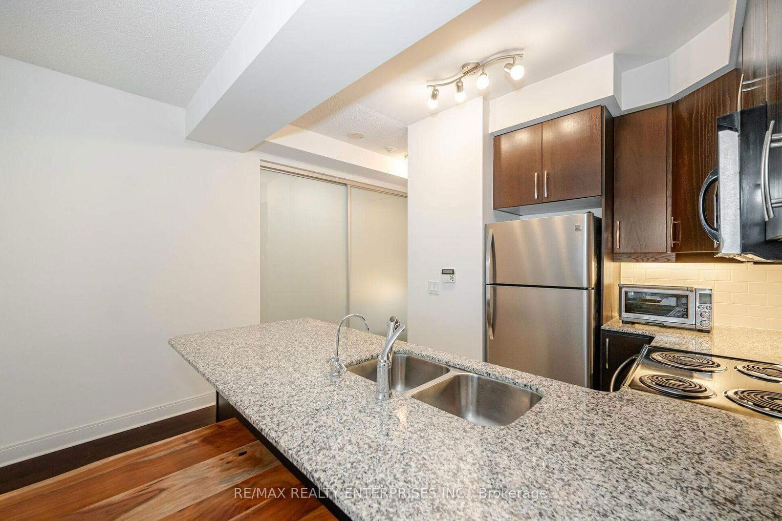 38 The Esplanade, unit 1404 for sale - image #7