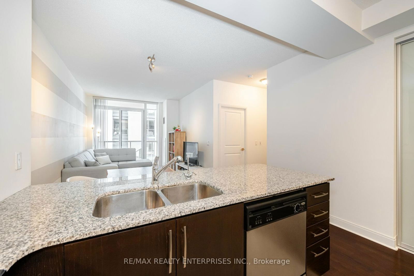 38 The Esplanade, unit 1404 for sale