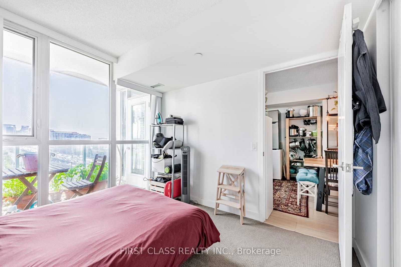 75 Queens Wharf Rd, unit 1206 for sale