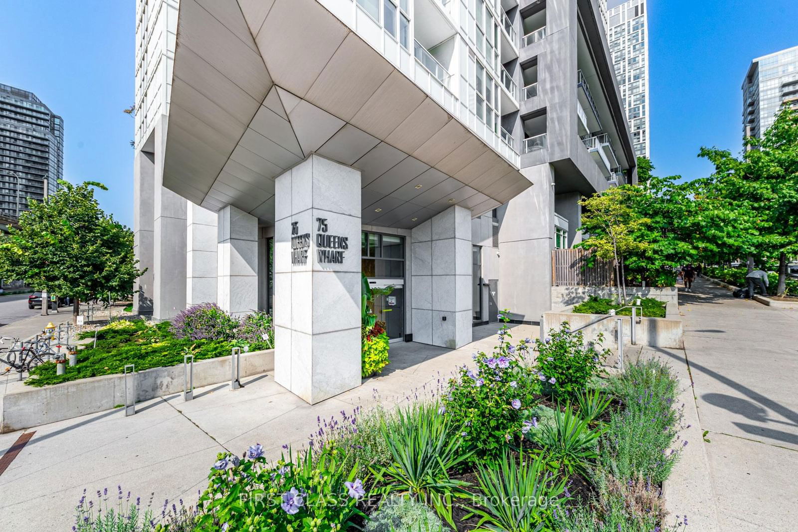 75 Queens Wharf Rd, unit 1206 for sale