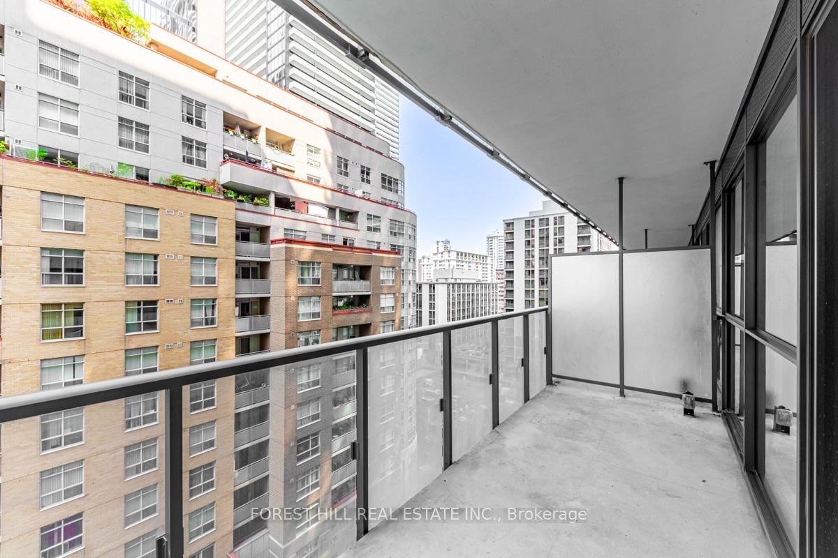 15 Grenville St, unit 805 for sale - image #17