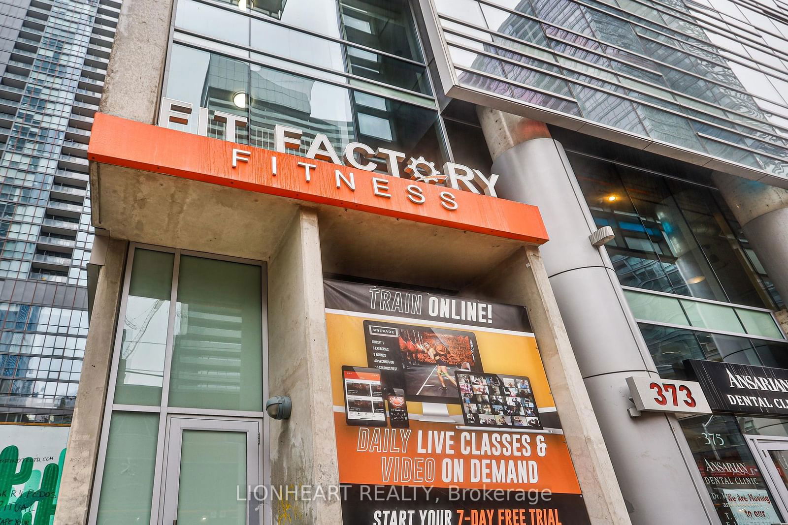 88 Blue Jays Way, unit 1014 for rent - image #24