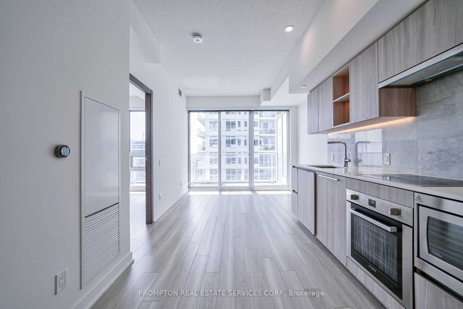 17 Bathurst St, unit 2605 for rent - image #17