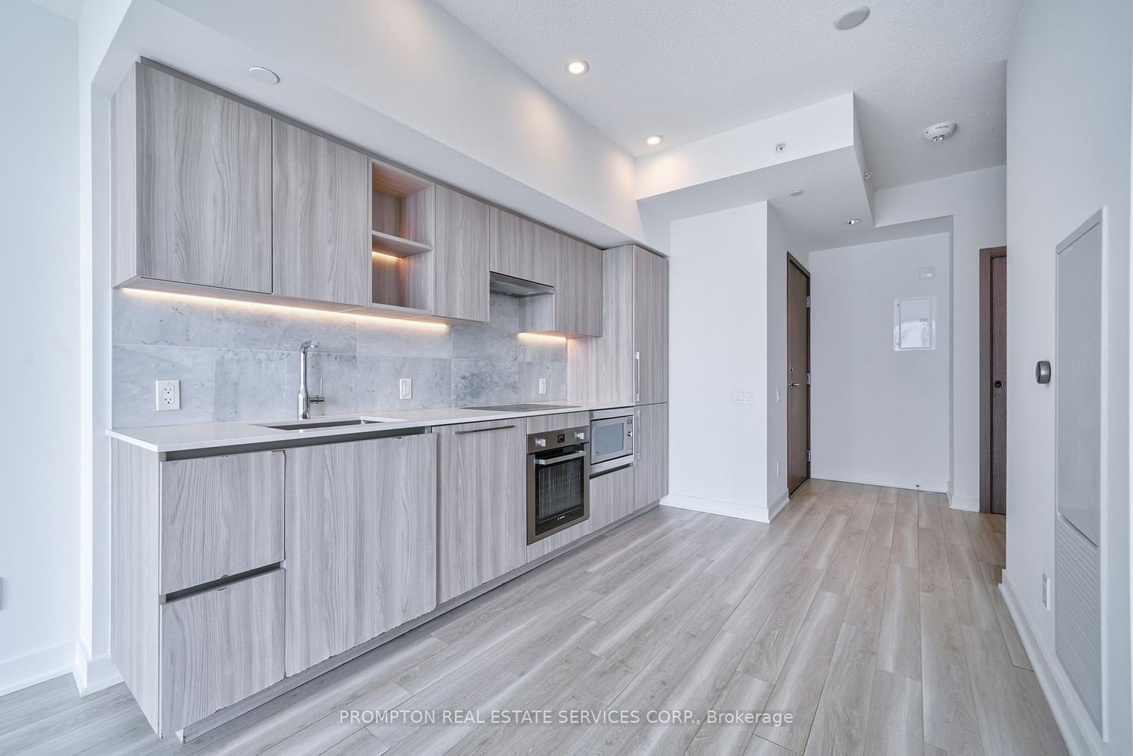 17 Bathurst St, unit 2605 for rent - image #20