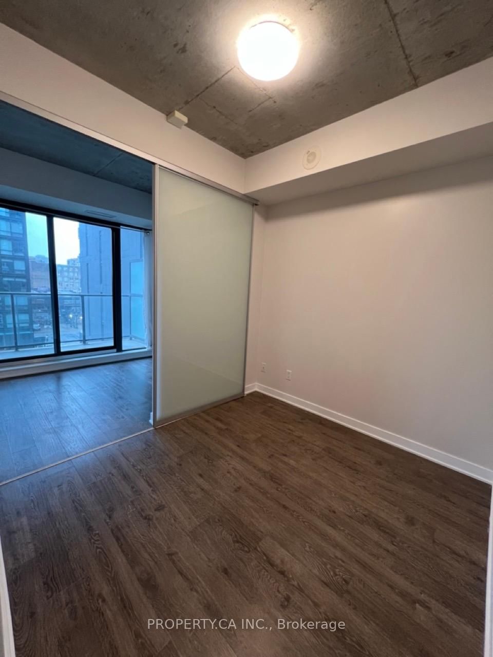 32 Camden St, unit 608 for rent