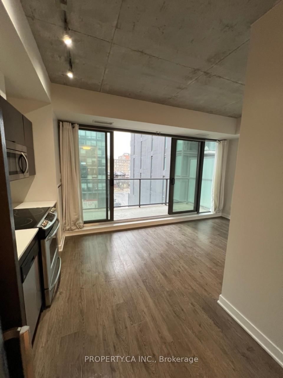 32 Camden St, unit 608 for rent