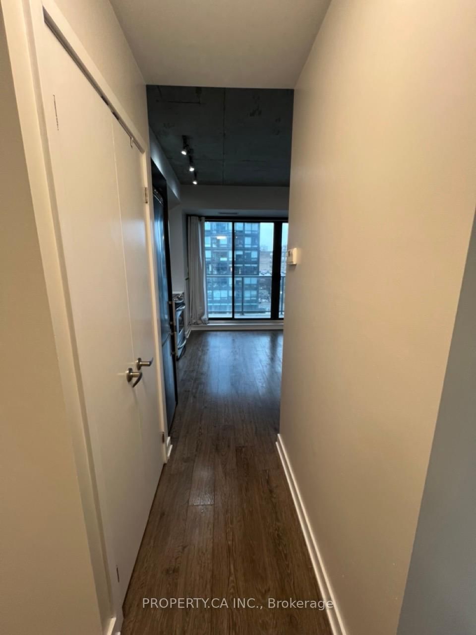 32 Camden St, unit 608 for rent