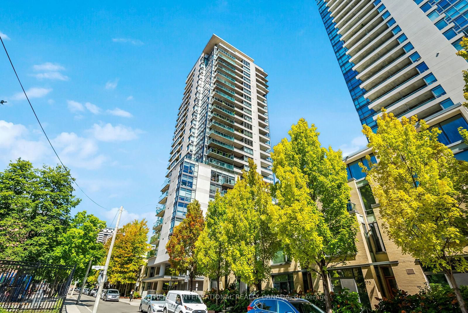 285 Mutual St, unit PH 2 for sale