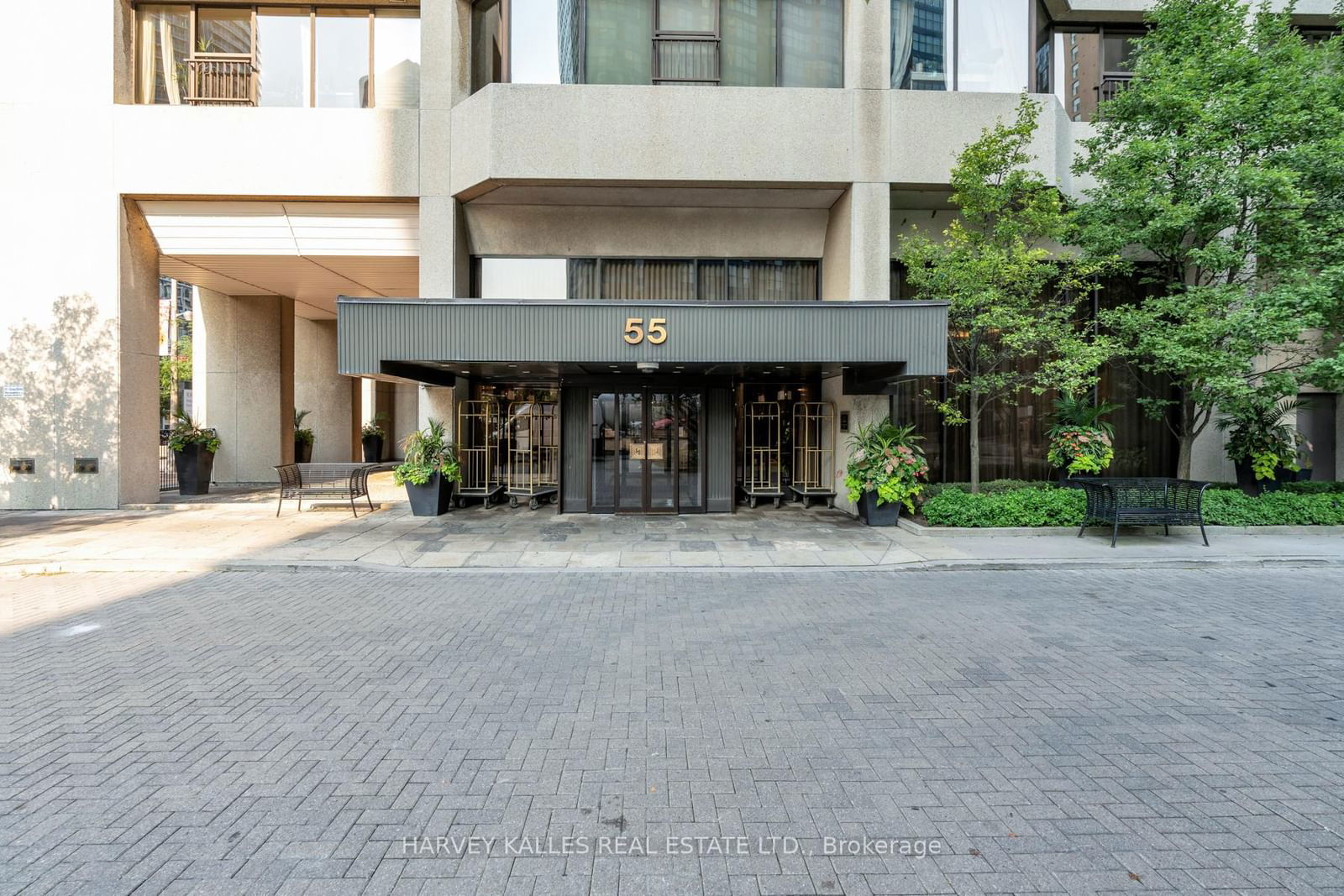 55 Harbour Sq, unit 2215 for sale