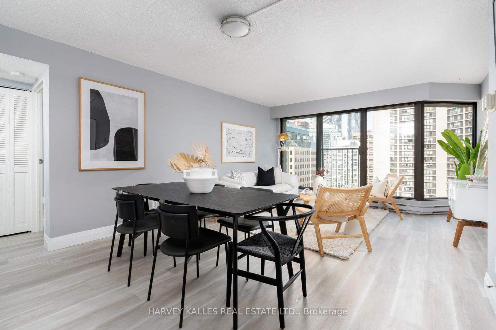 55 Harbour Sq, unit 2215 for sale - image #5