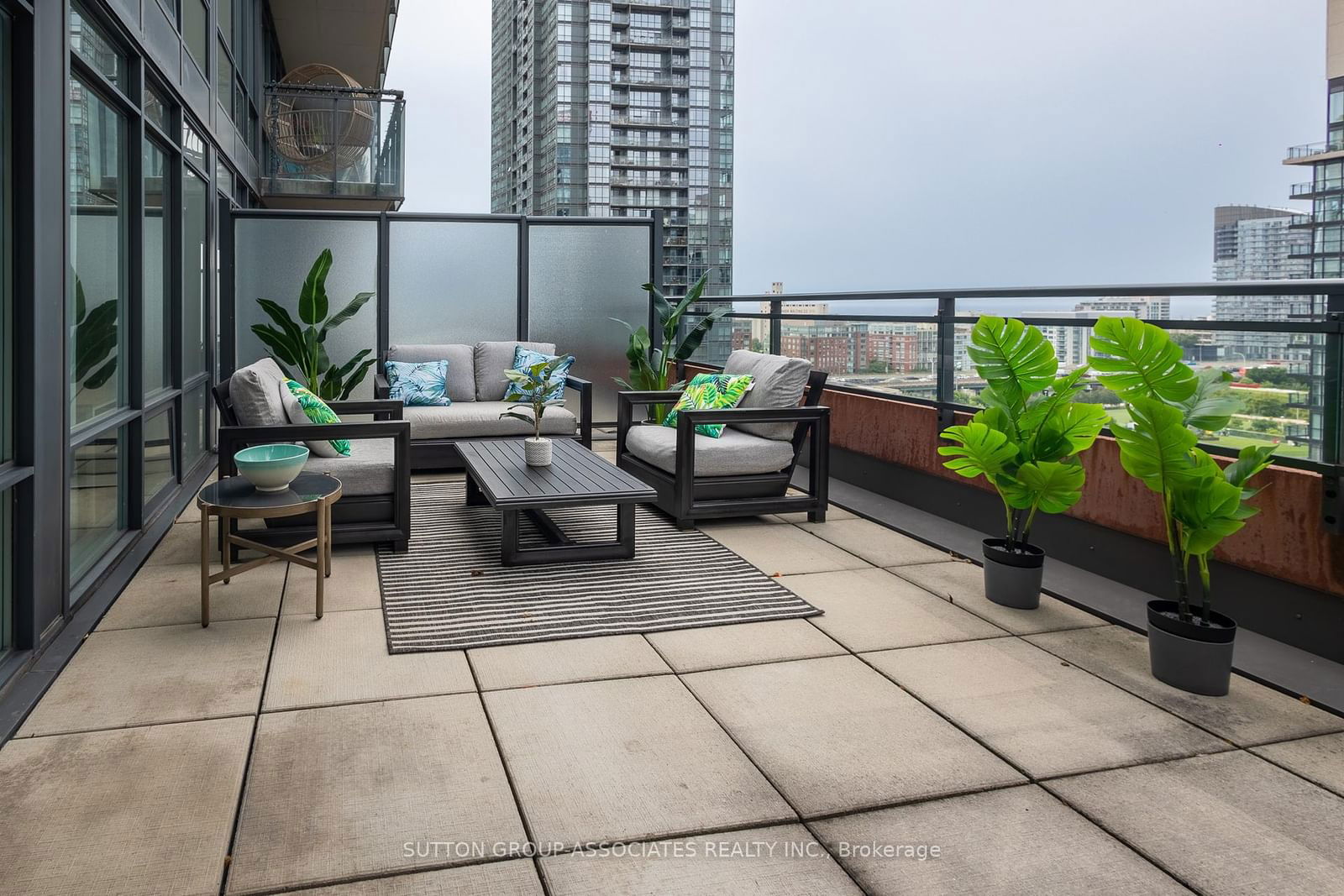 4K Spadina Ave, unit 1522 for sale