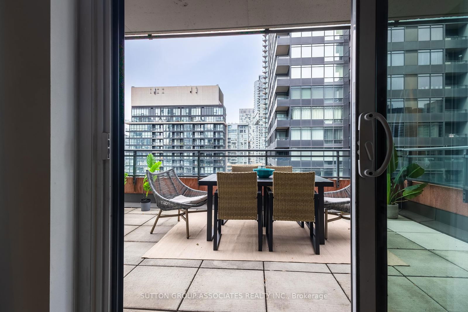 4K Spadina Ave, unit 1522 for sale