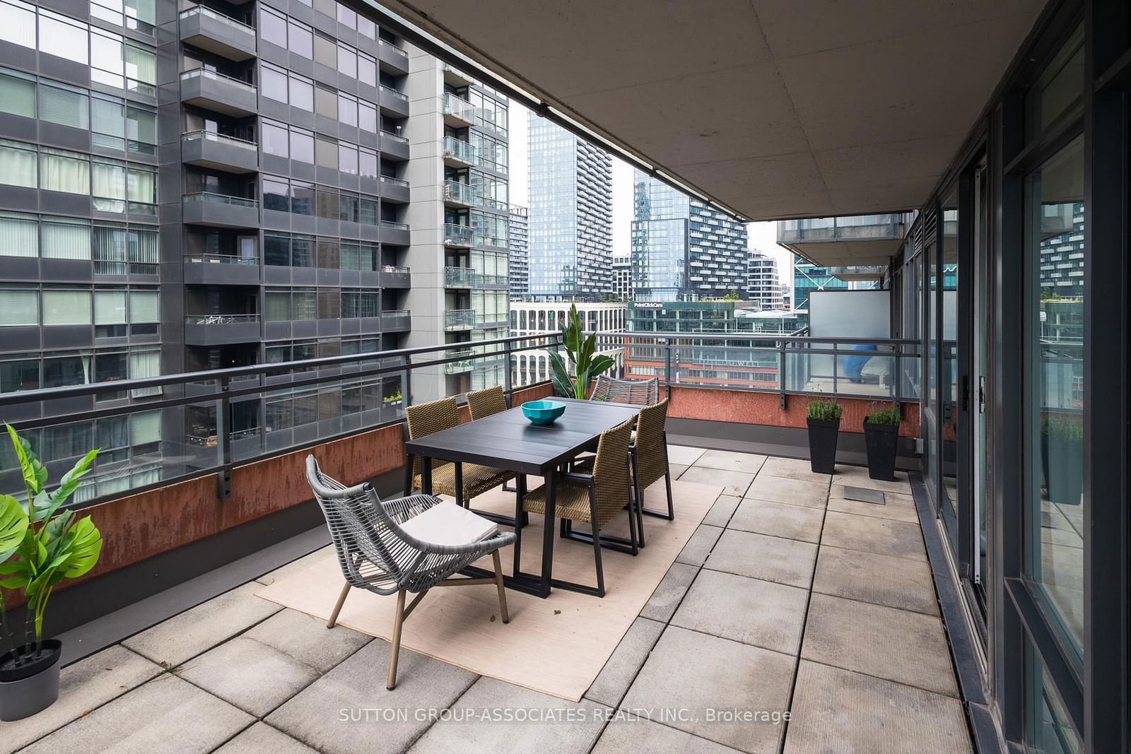 4K Spadina Ave, unit 1522 for sale