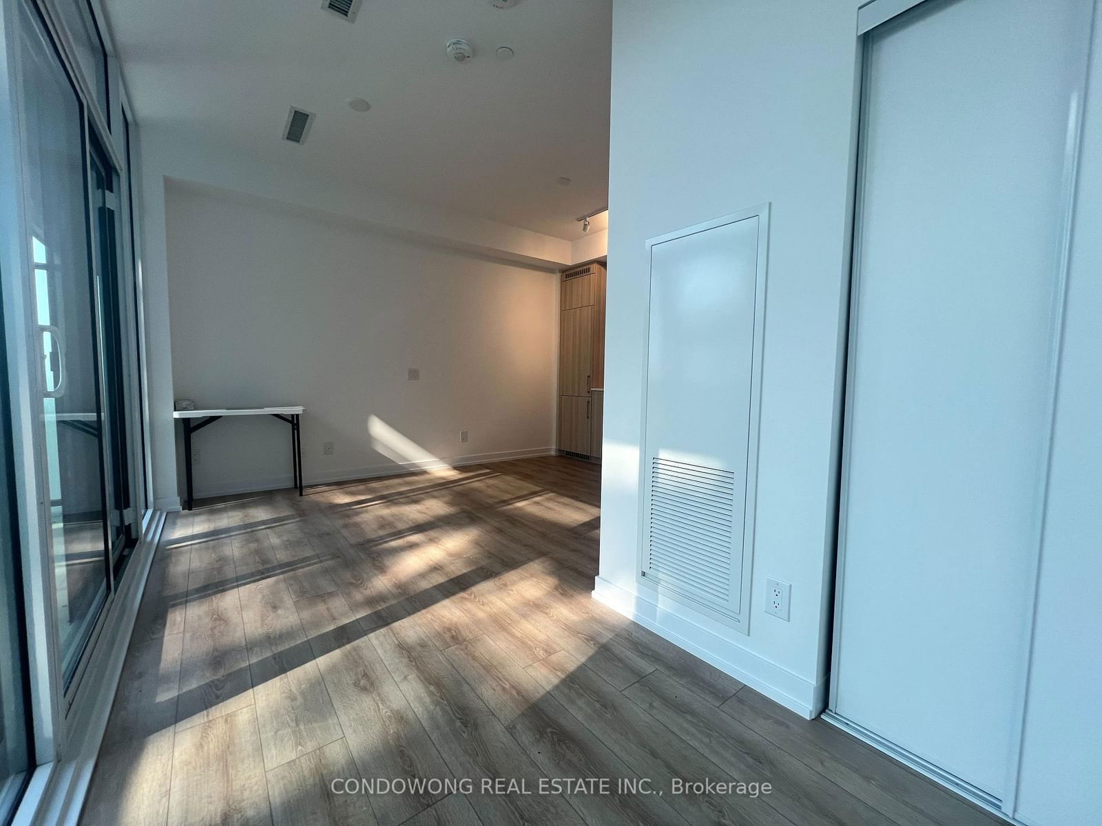 500 Dupont St, unit 702 for rent - image #7