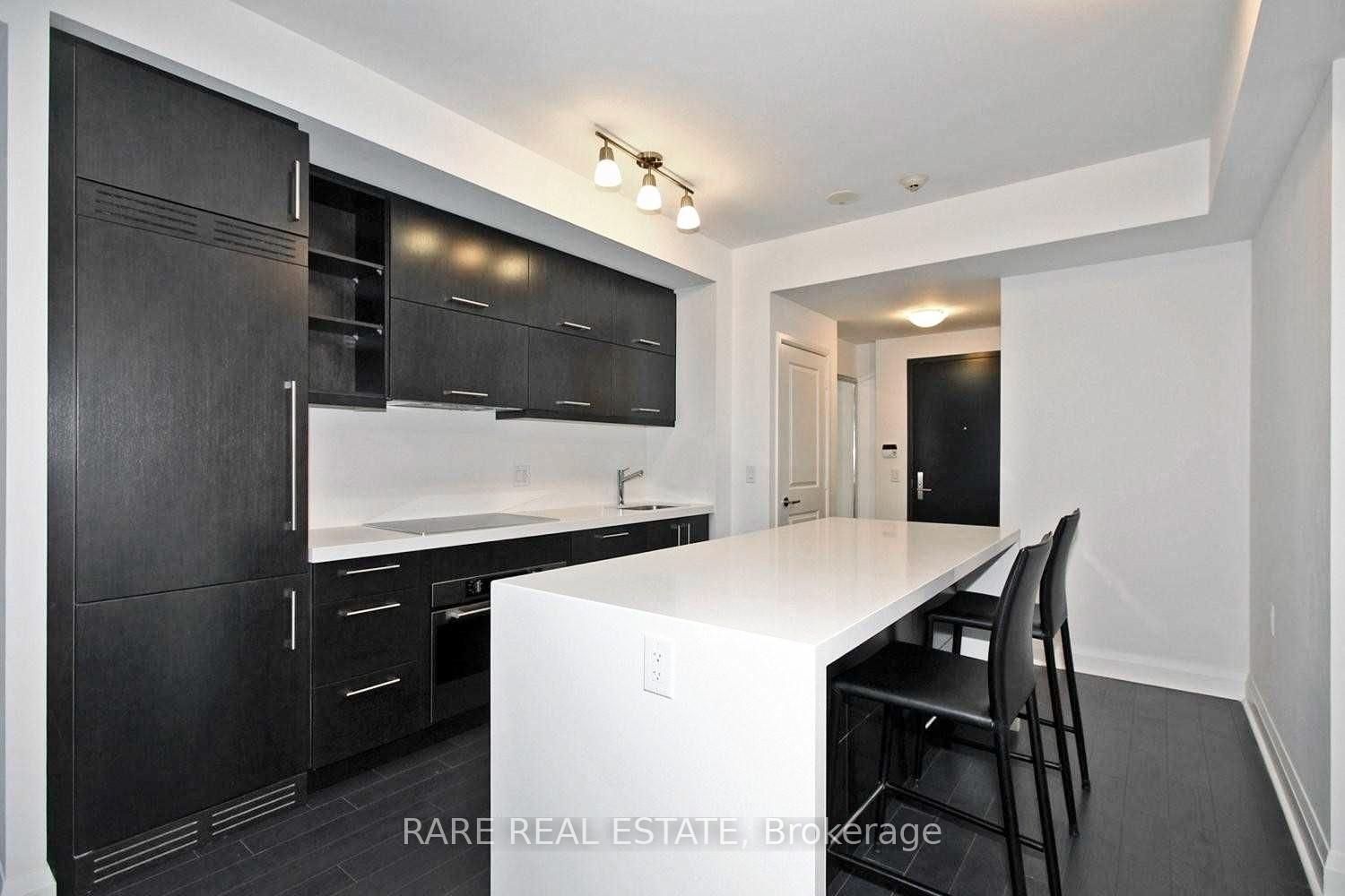 1080 Bay St, unit 3101 for rent - image #2