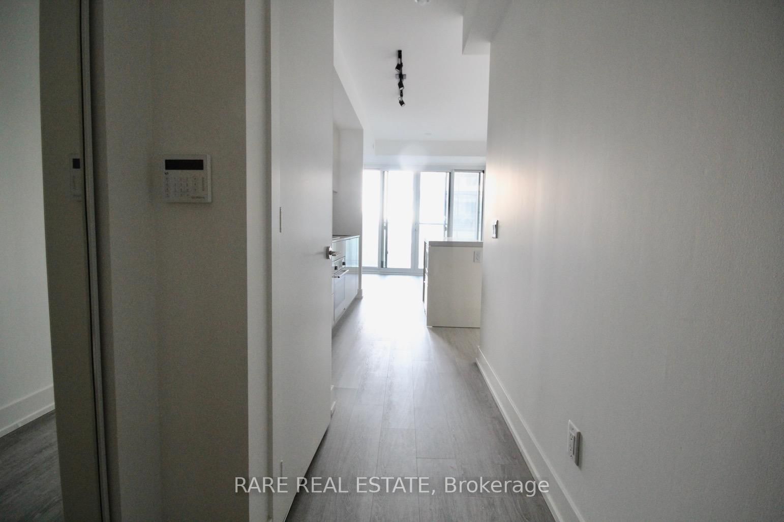 7 Grenville St, unit 2113 for rent - image #2