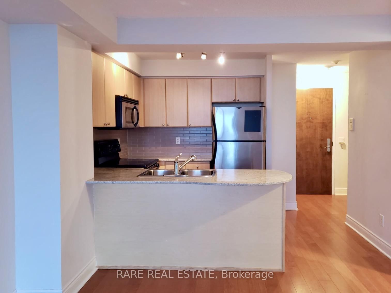 763 Bay St, unit 4103 for rent - image #4