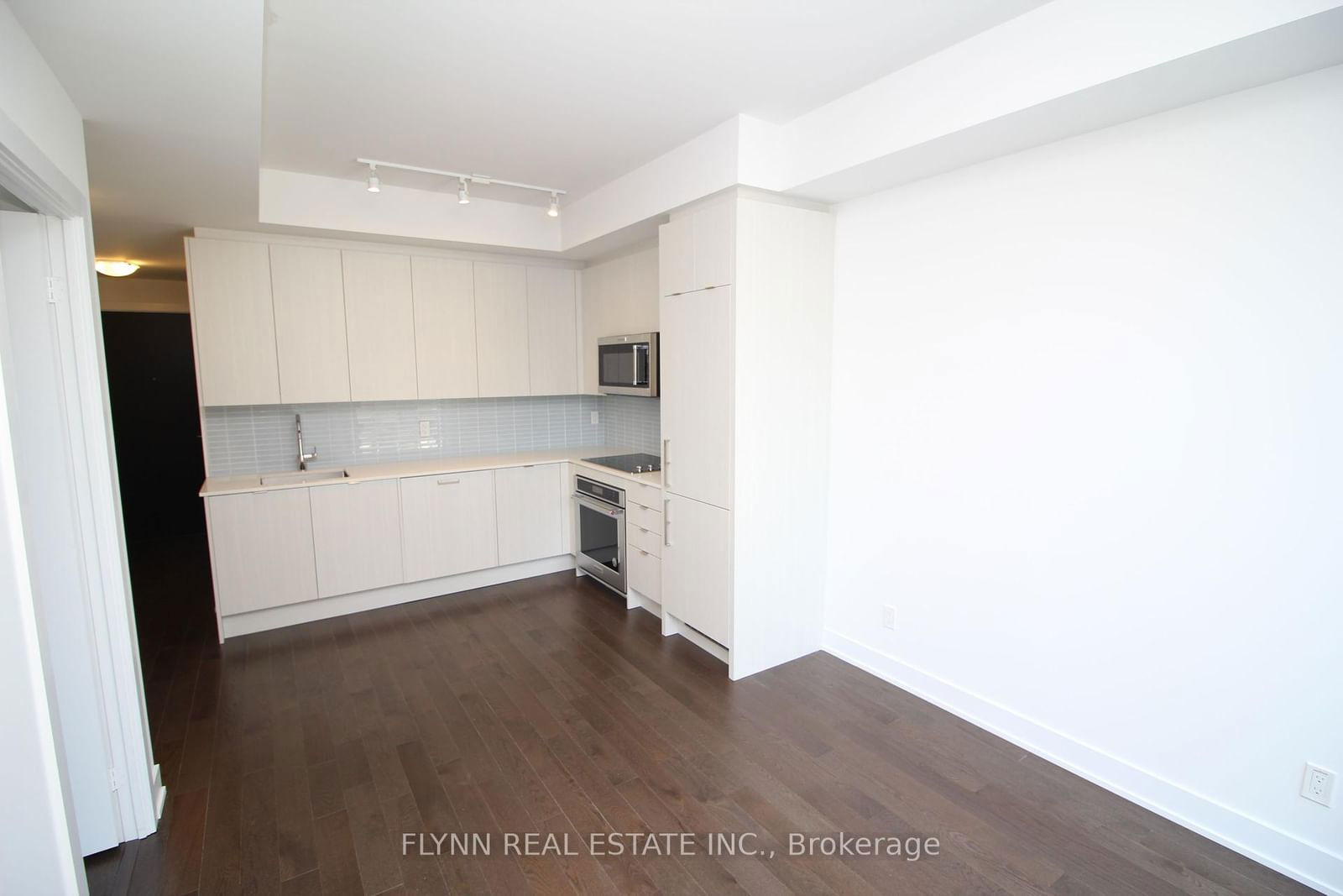 181 BEDFORD Rd, unit 305 for rent - image #6