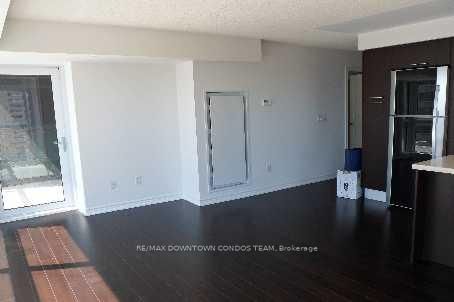 386 Yonge St, unit 1507 for rent