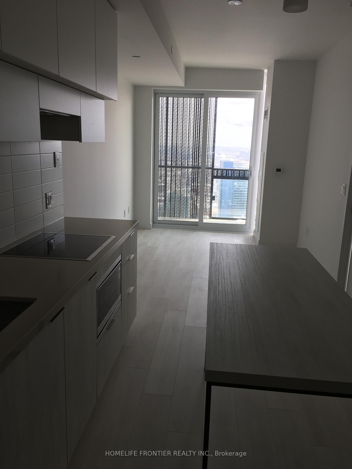 8 Eglinton Ave E, unit 3610 for rent