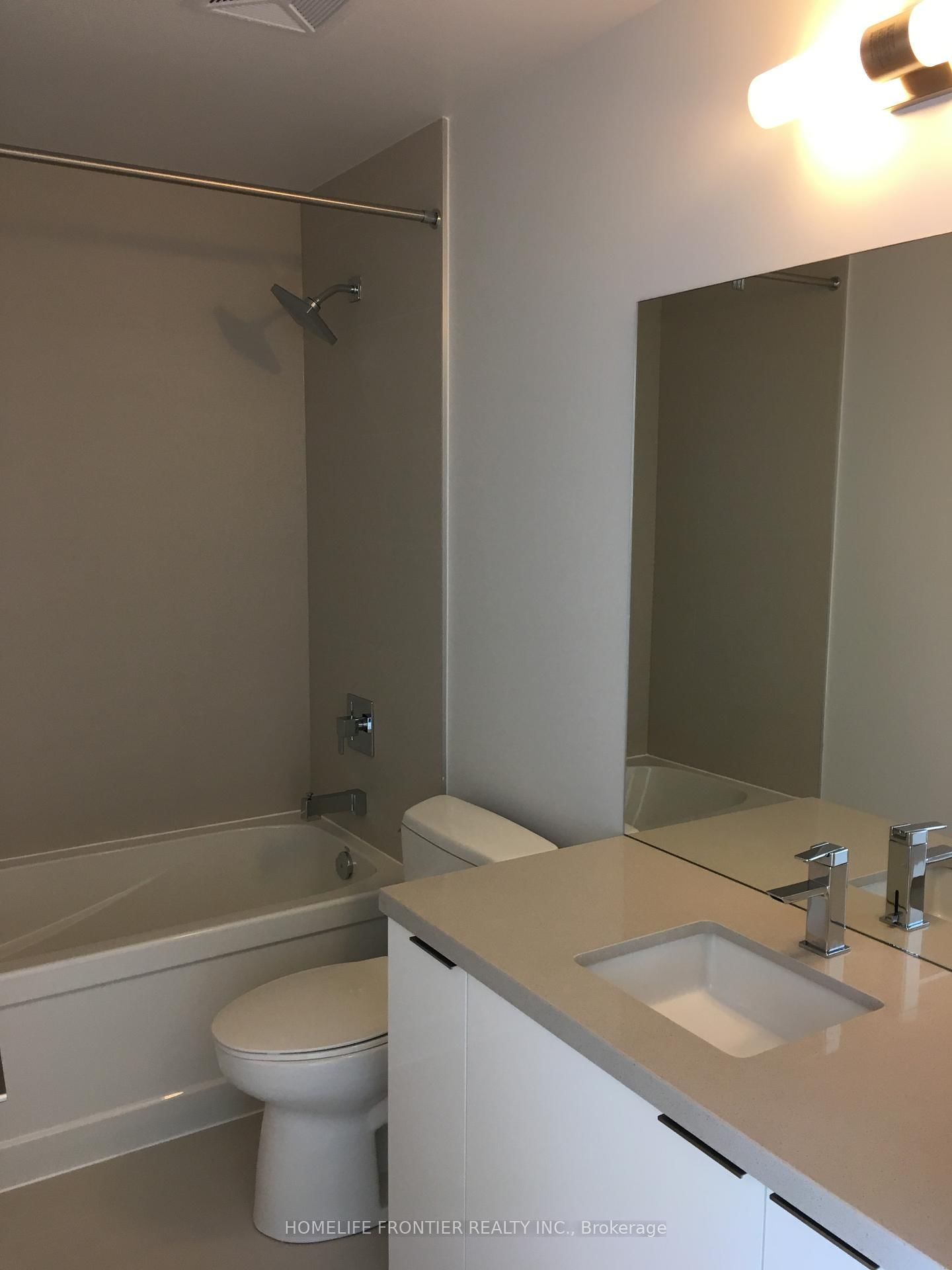 8 Eglinton Ave E, unit 3610 for rent