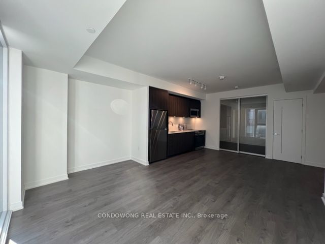 357 King St W, unit 2309 for rent - image #2