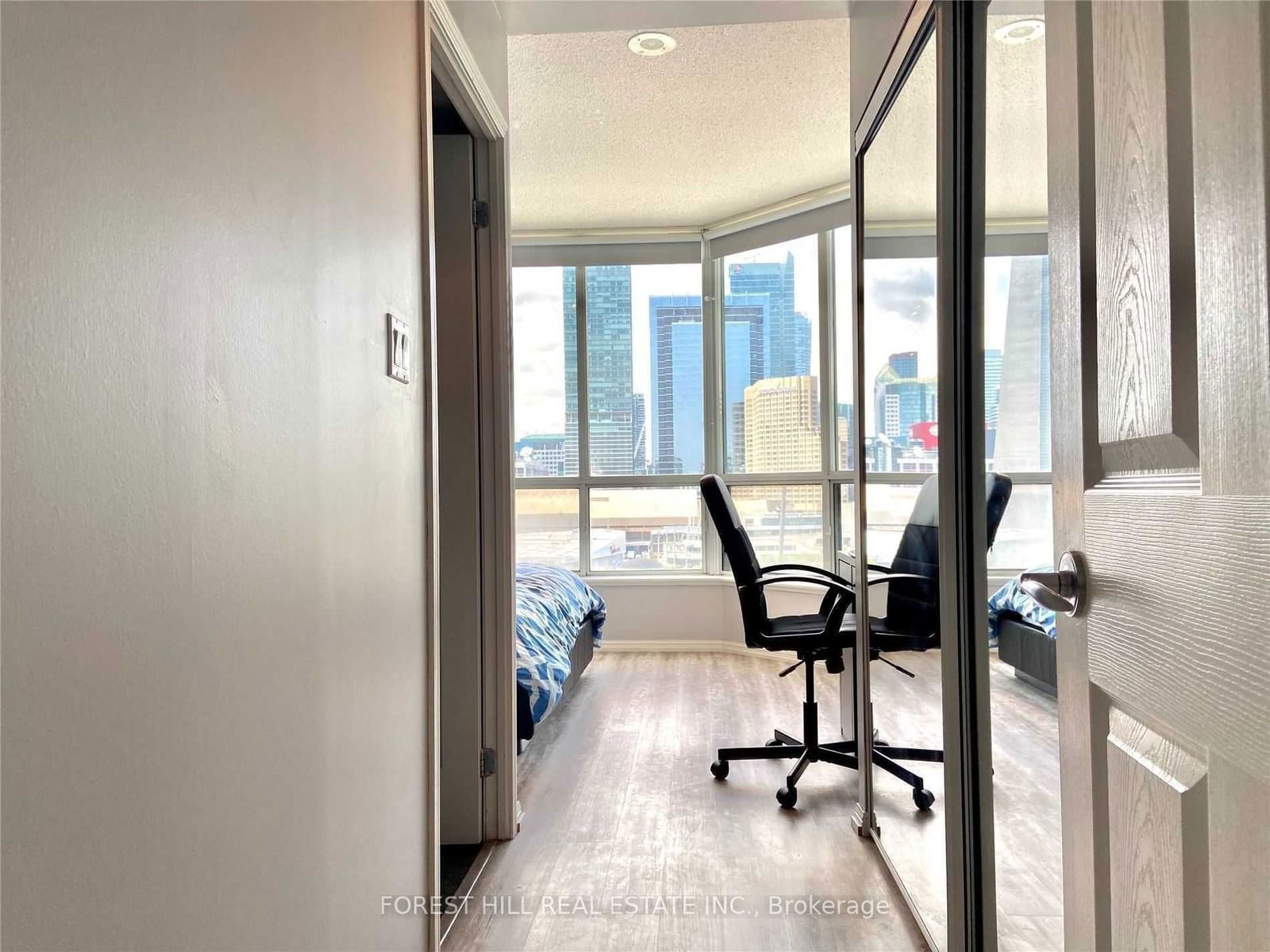 230 Queens Quay, unit 1526 for rent - image #14