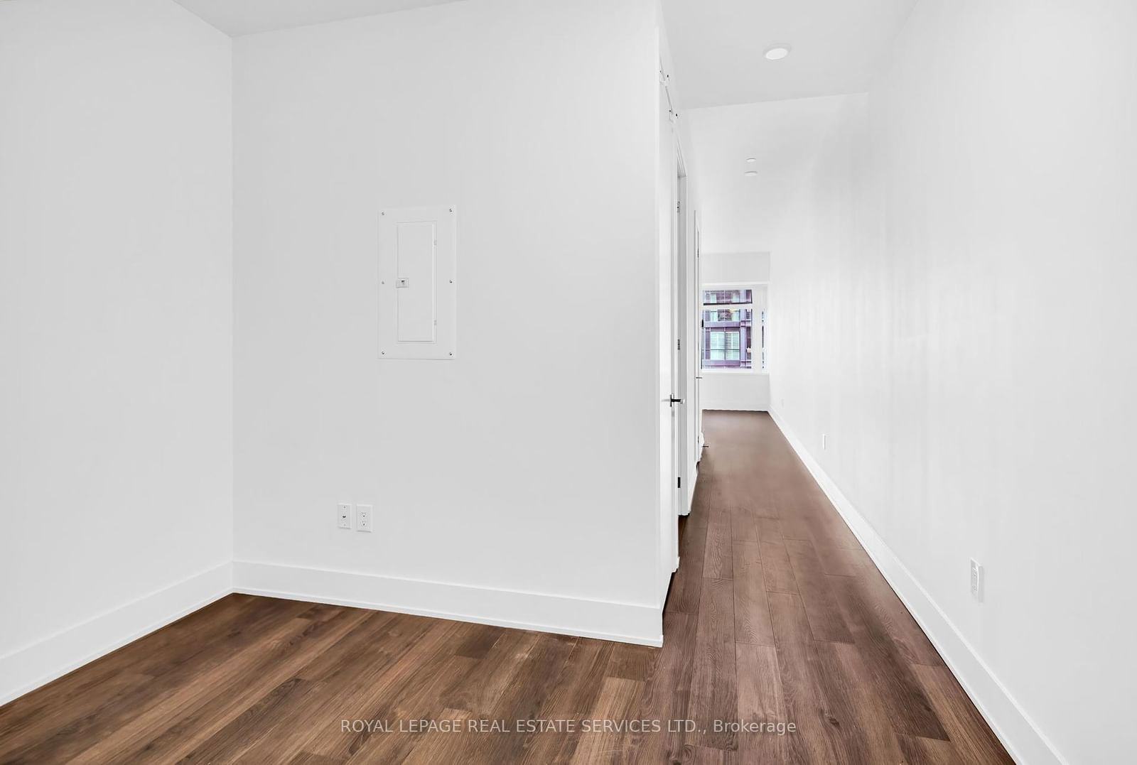 111 St Clair Ave W, unit 402 for rent - image #17