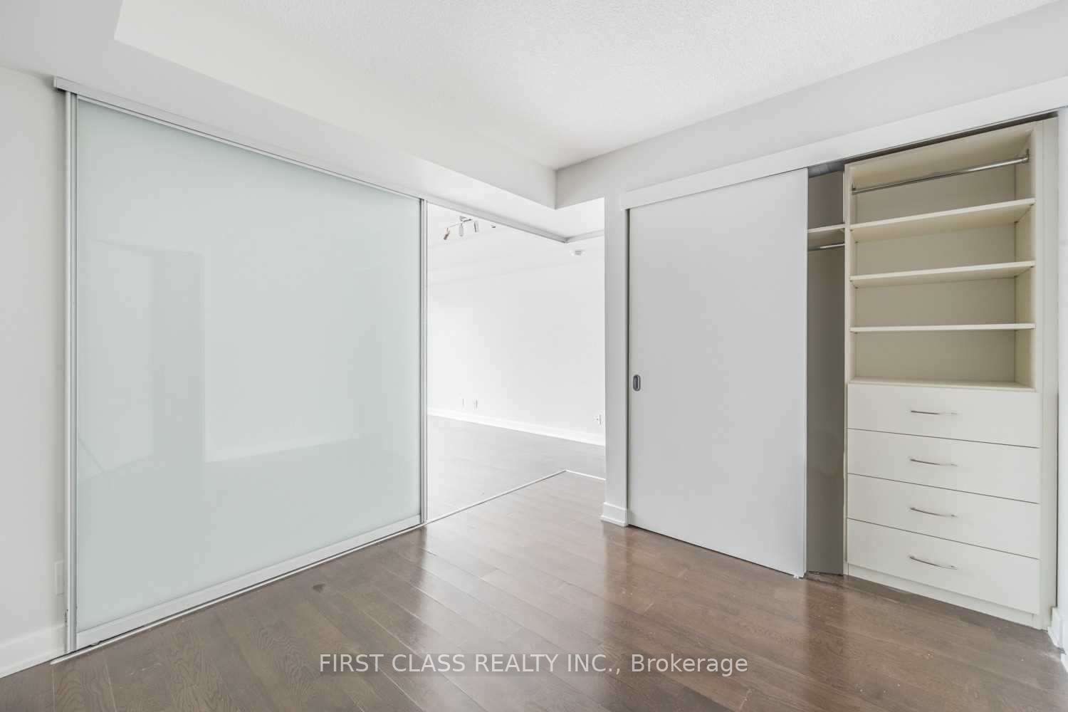 21 Nelson St, unit 507 for rent - image #8