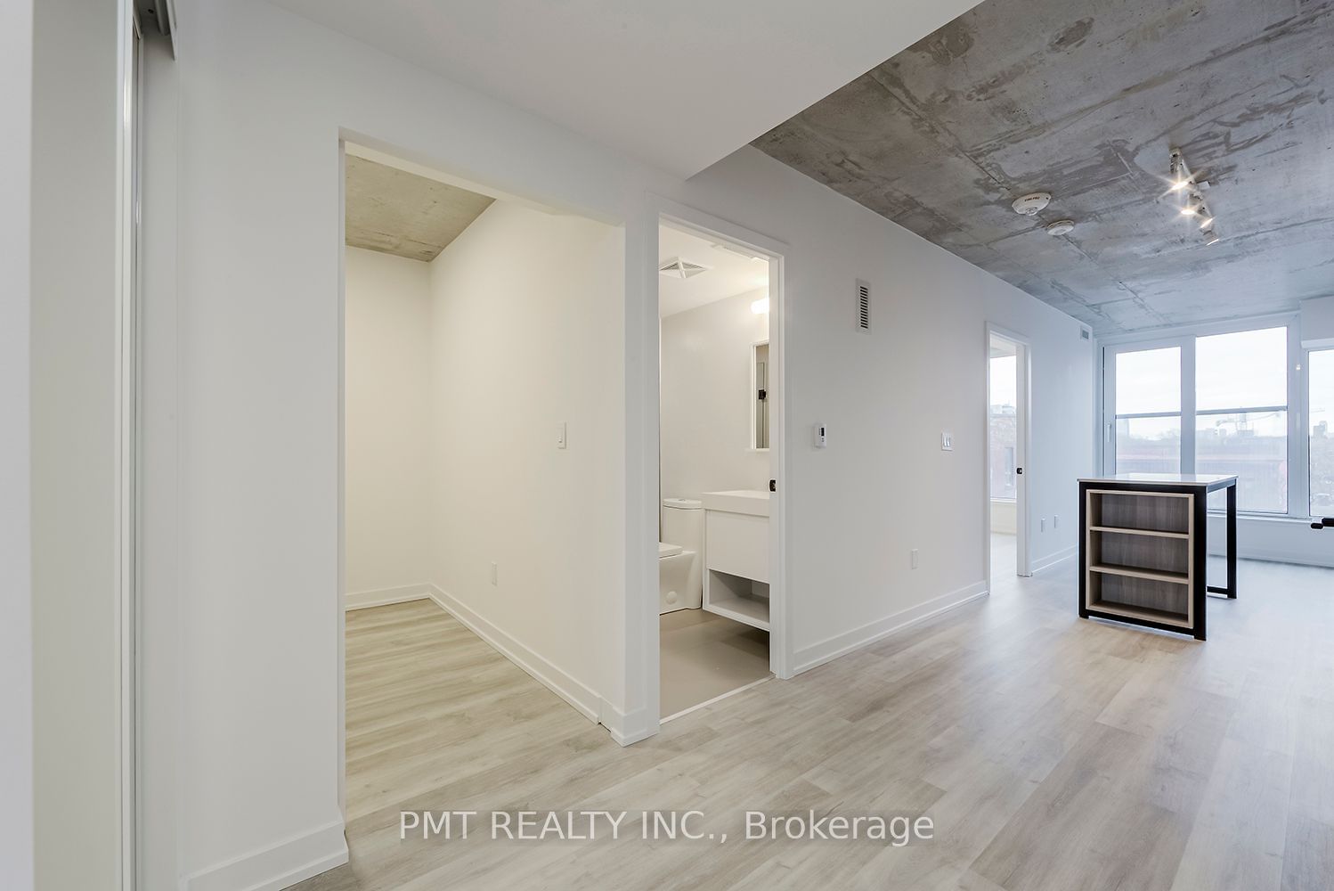 2 Augusta Ave, unit 510 for rent