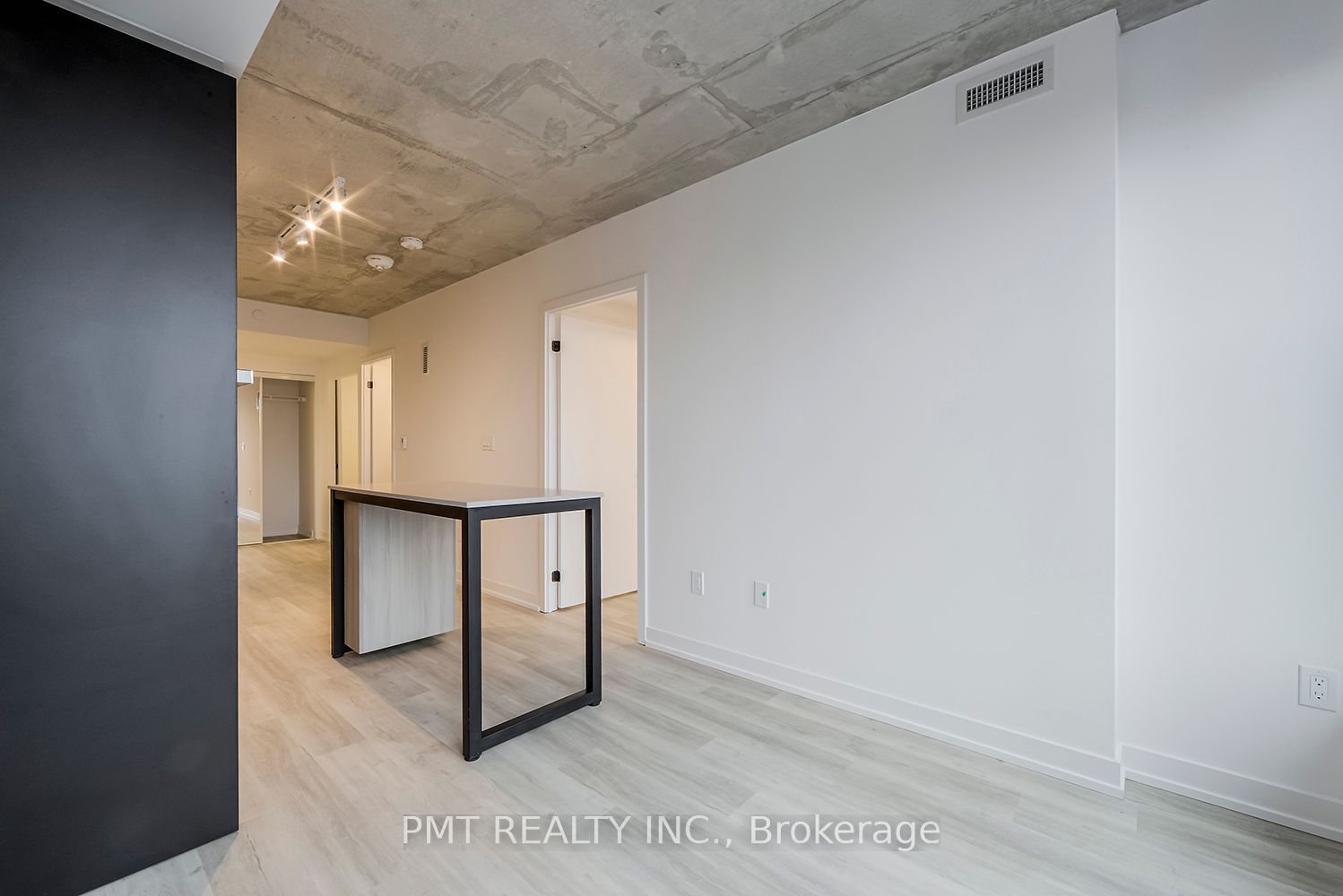 2 Augusta Ave, unit 510 for rent