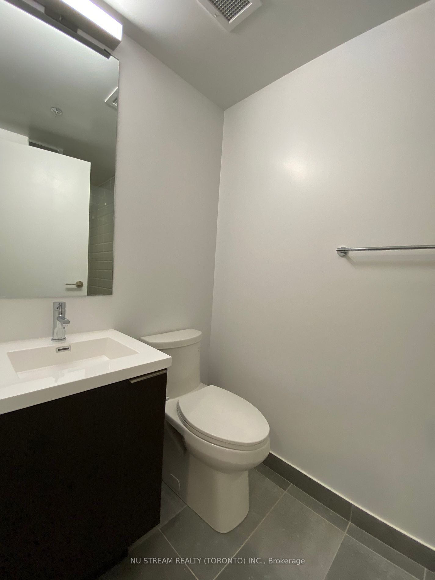 203 College St, unit 905 for sale - image #8